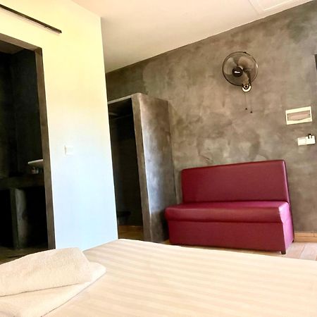 Prana Hotel Siem Reap Esterno foto
